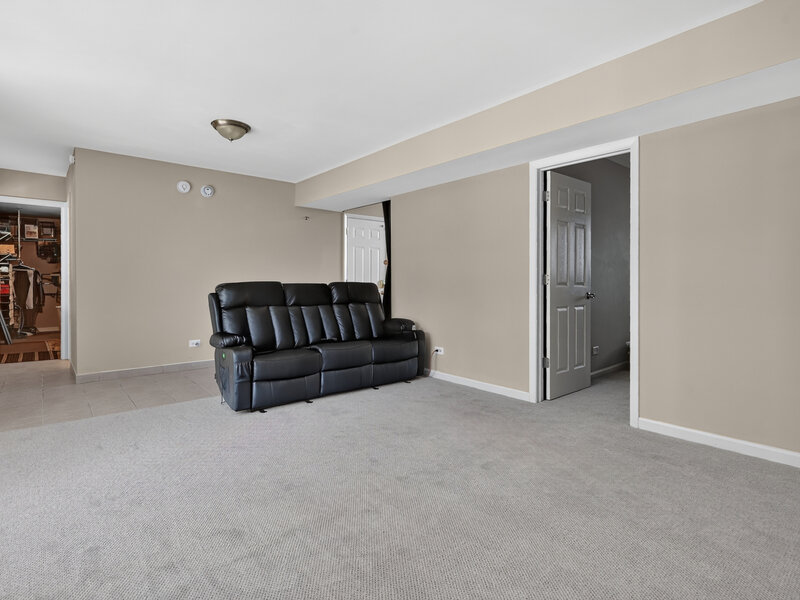 2 Churchill Lane Glen Ellyn IL 60137