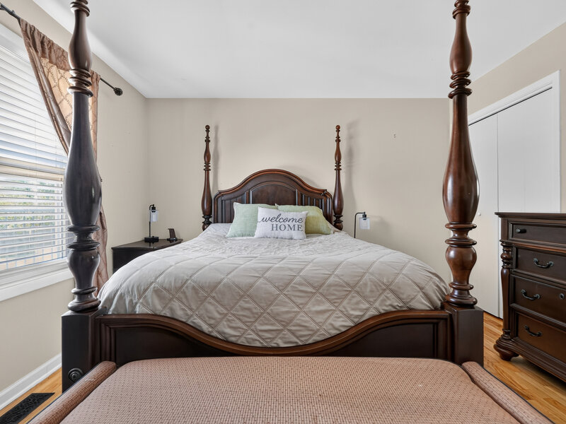 2 Churchill Lane Glen Ellyn IL 60137