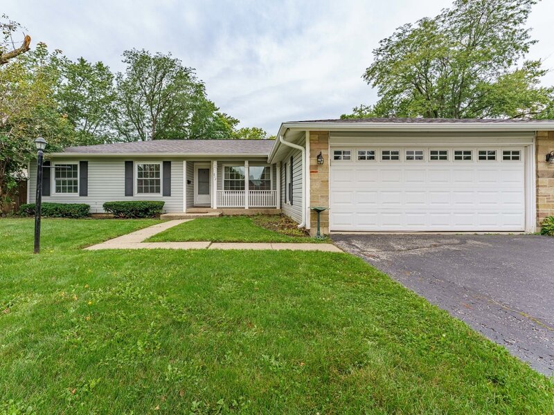 212 Wellington Avenue Elk Grove Village IL 60007