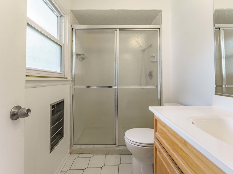 212 Wellington Avenue Elk Grove Village IL 60007