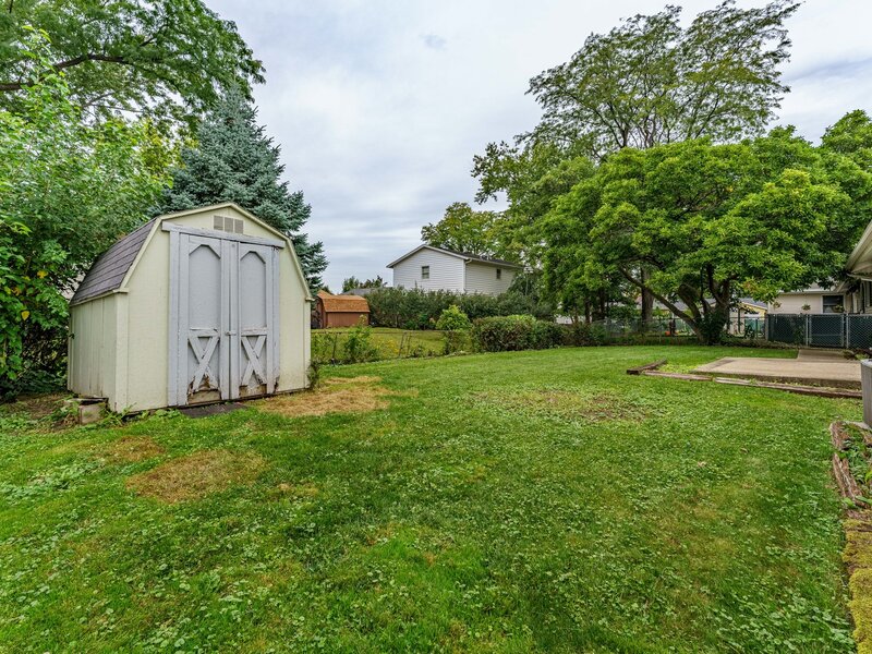 212 Wellington Avenue Elk Grove Village IL 60007