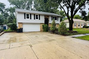 Photo of 807 Hayward Avenue Streamwood IL 60107