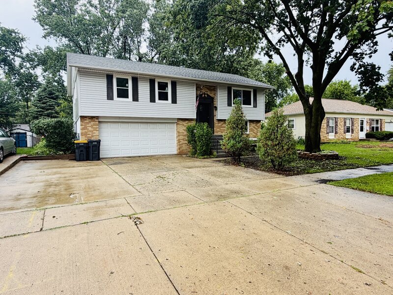 807 Hayward Avenue Streamwood IL 60107