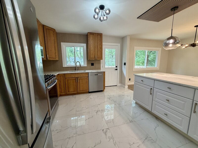 807 Hayward Avenue Streamwood IL 60107