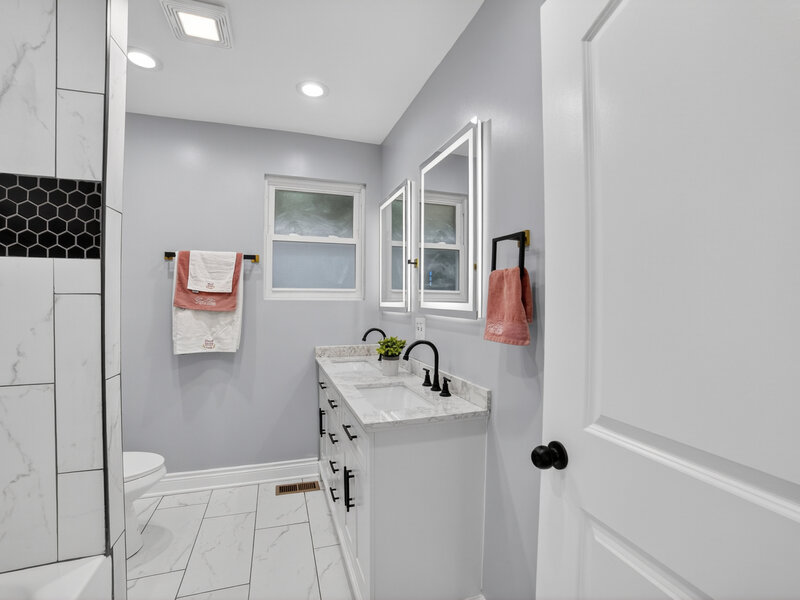 123 W 104th Place Chicago IL 60628