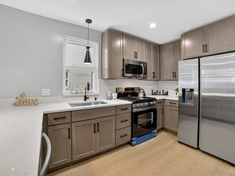 123 W 104th Place Chicago IL 60628