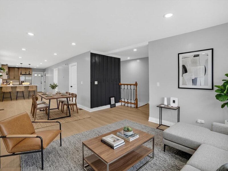 123 W 104th Place Chicago IL 60628