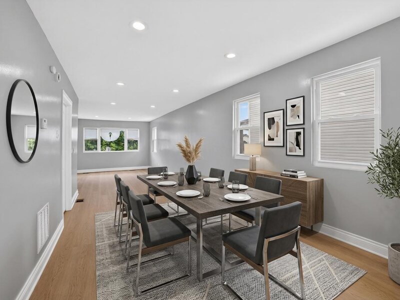 123 W 104th Place Chicago IL 60628