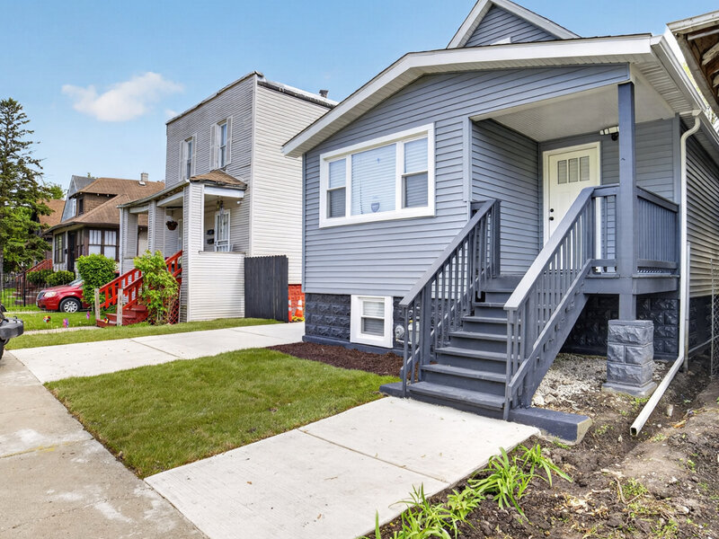 123 W 104th Place Chicago IL 60628
