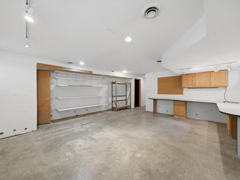 626 Pleasure Drive Mundelein IL 60060