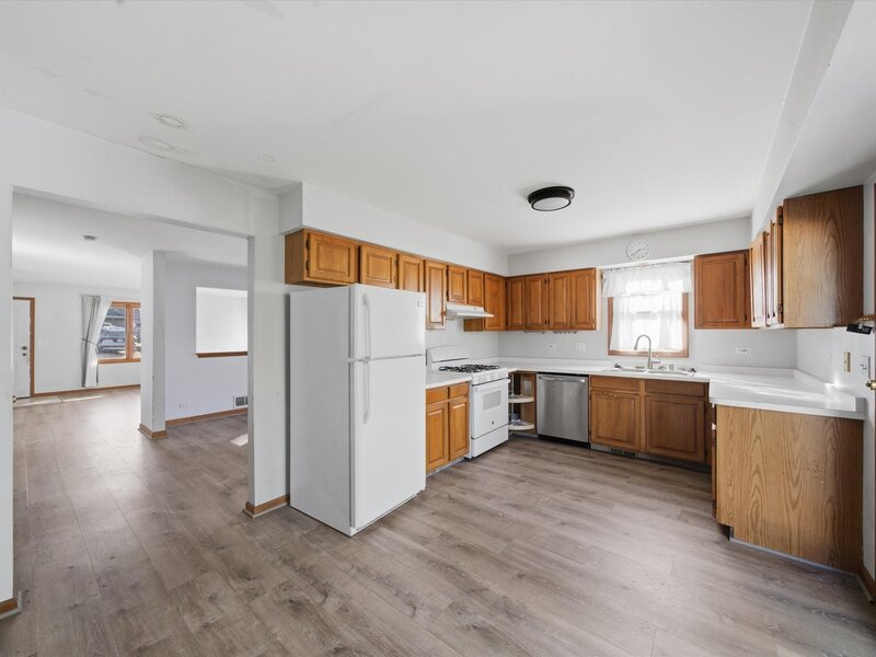 626 Pleasure Drive Mundelein IL 60060