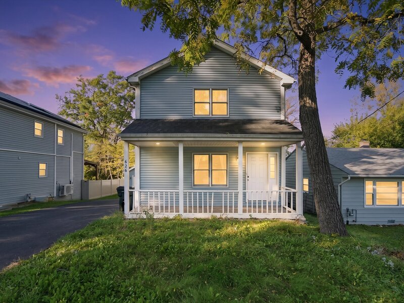 626 Pleasure Drive Mundelein IL 60060