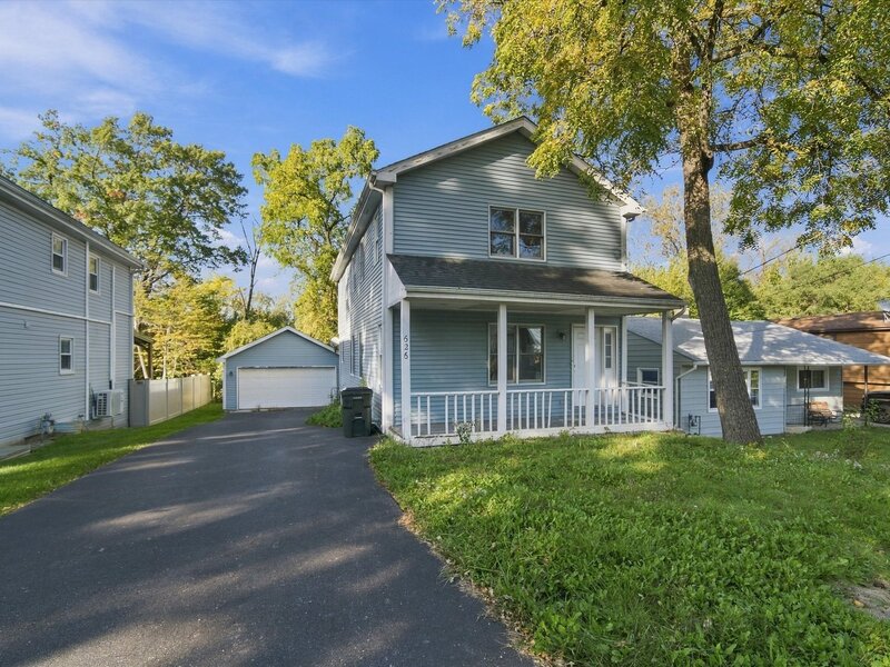 626 Pleasure Drive Mundelein IL 60060