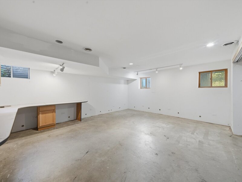 626 Pleasure Drive Mundelein IL 60060