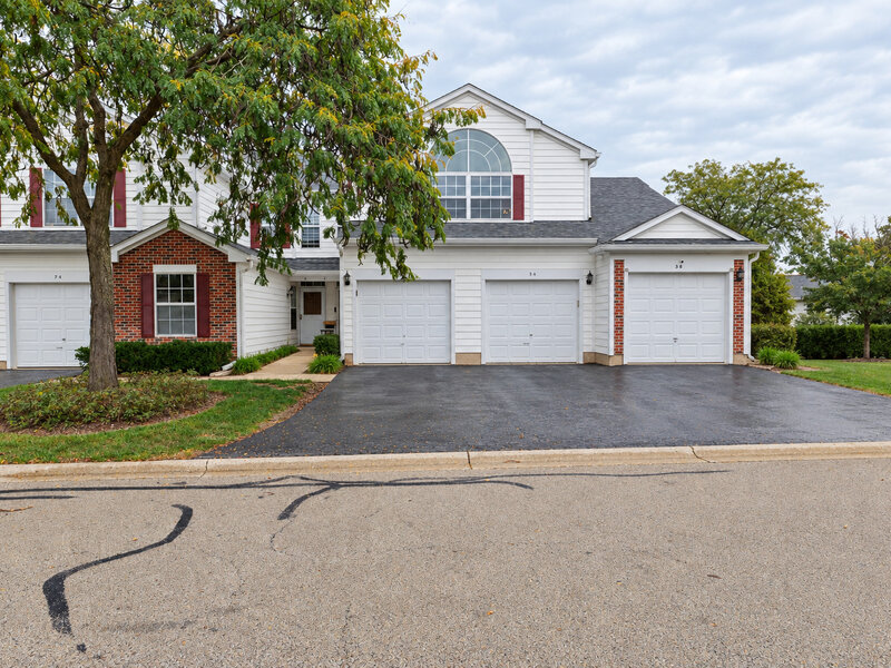 7 Hoover Court Streamwood IL 60107