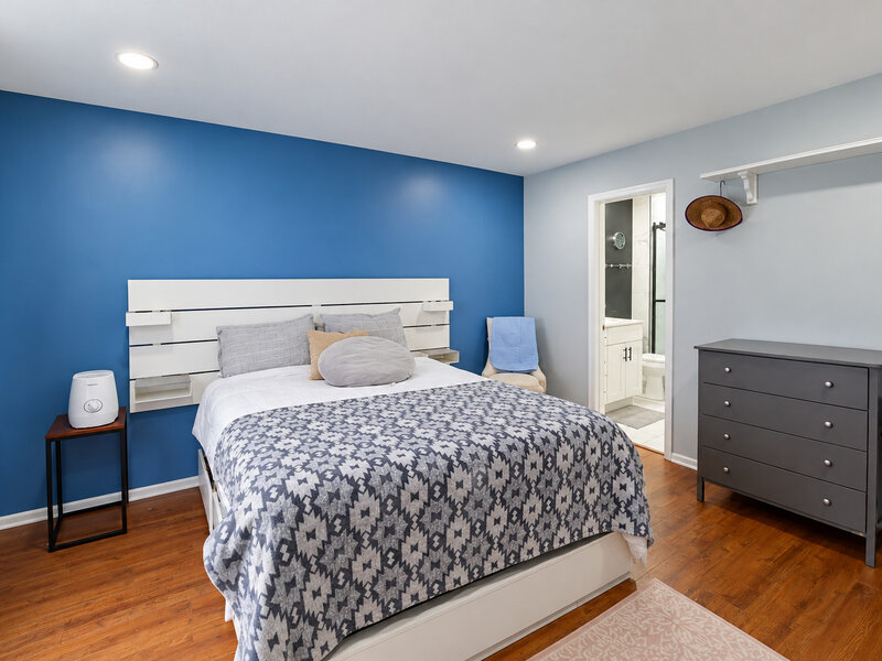 7 Hoover Court Streamwood IL 60107