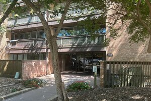 Photo of 5500 Hillcrest Lane Lisle IL 60532 Unit 129-1L