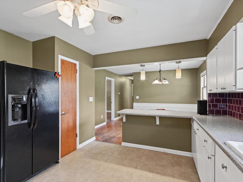 810 Longview Road Monticello IL 61856