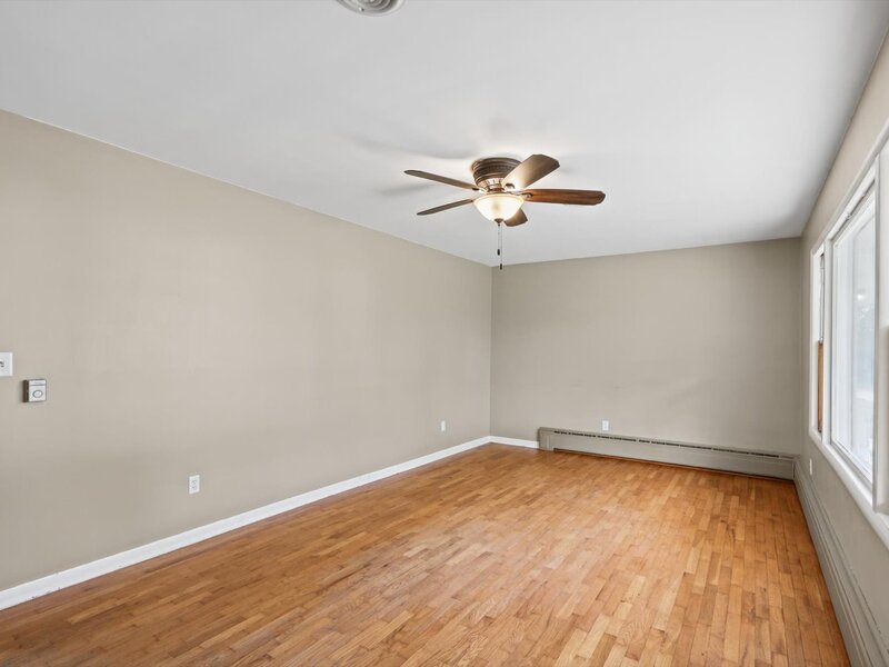 810 Longview Road Monticello IL 61856