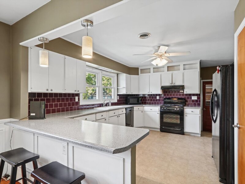 810 Longview Road Monticello IL 61856