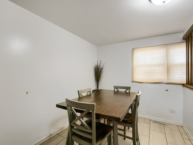 14 N Rebecca Street Glenwood IL 60425