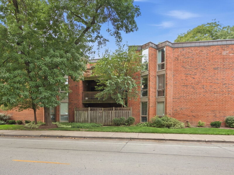 2140 N Lincoln Avenue Chicago IL 60614