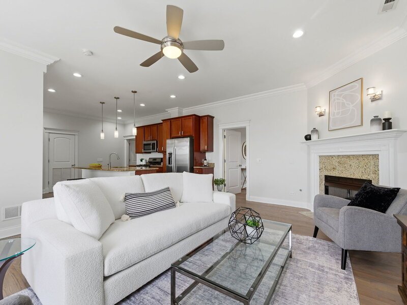 4705 S Champlain Avenue Chicago IL 60615