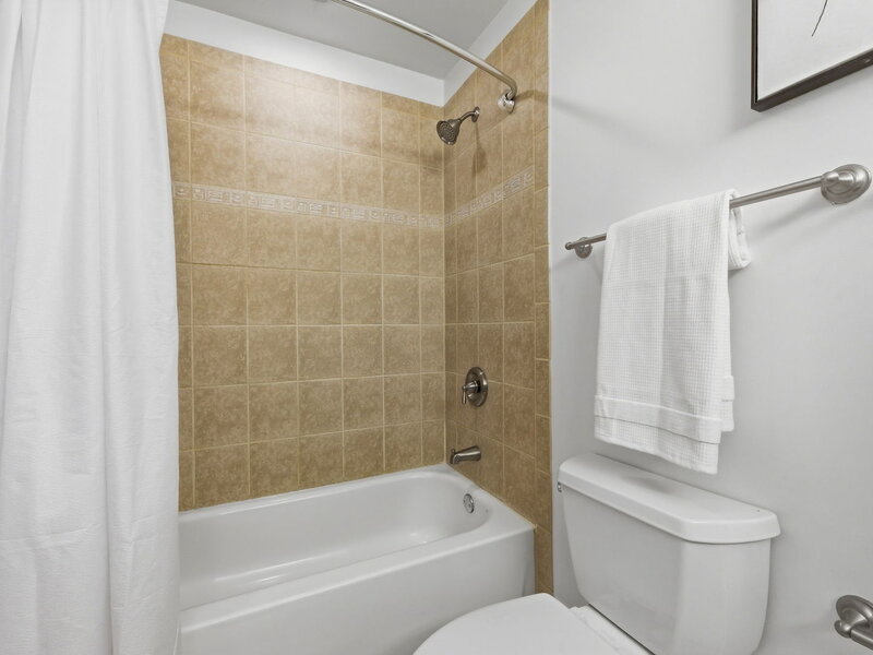 4705 S Champlain Avenue Chicago IL 60615