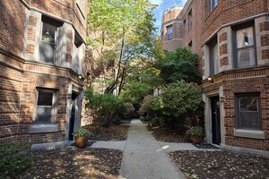 Photo of 1654 W Farwell Avenue Chicago IL 60626 Unit 2i