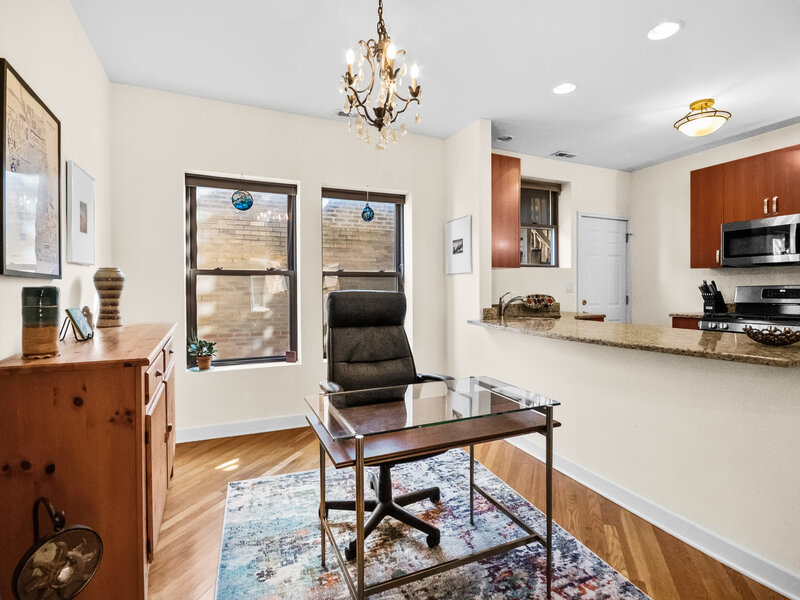 1654 W Farwell Avenue Chicago IL 60626