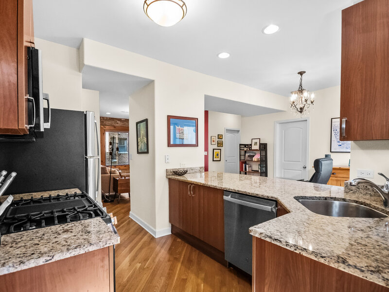 1654 W Farwell Avenue Chicago IL 60626