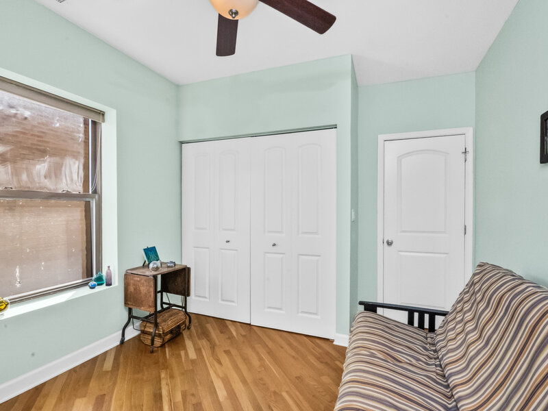 1654 W Farwell Avenue Chicago IL 60626