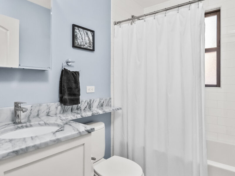 1654 W Farwell Avenue Chicago IL 60626