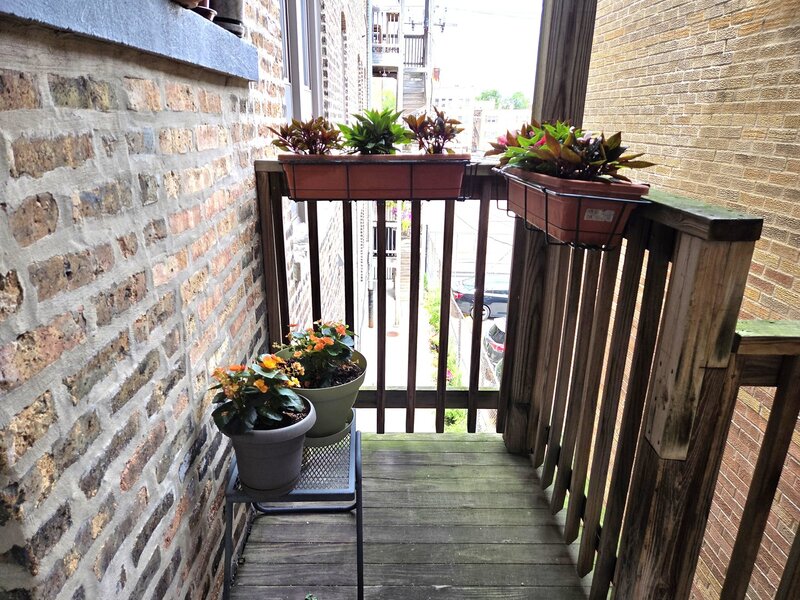 1654 W Farwell Avenue Chicago IL 60626