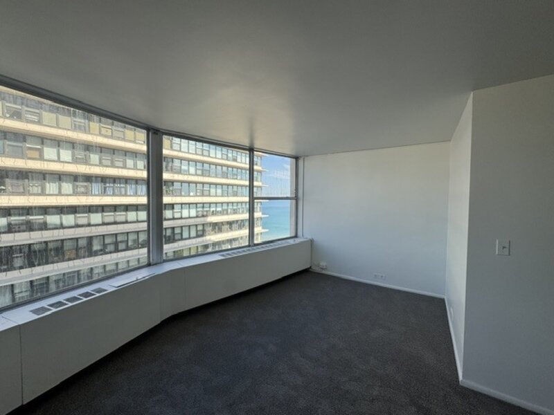 5757 N Sheridan Road Chicago IL 60660