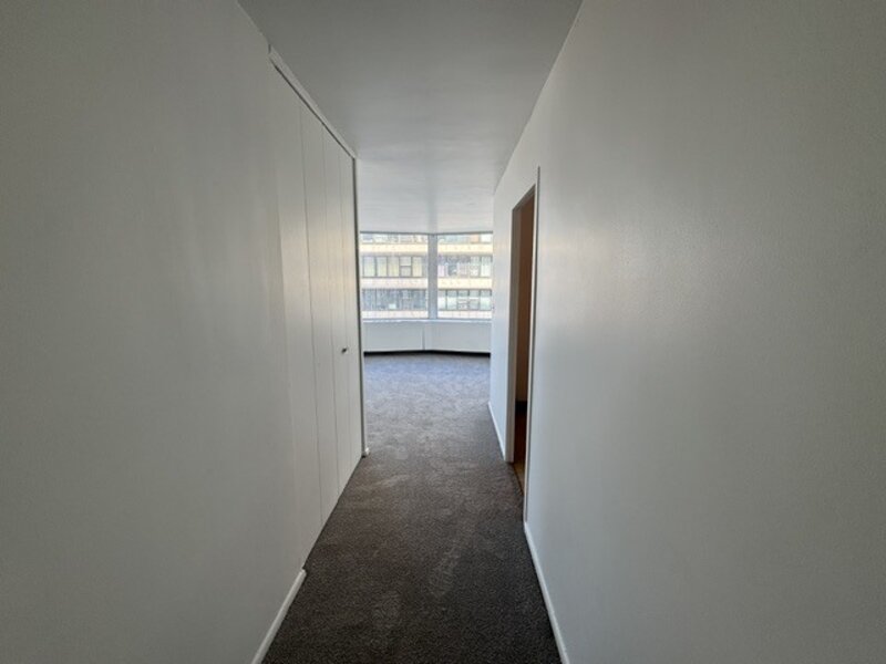 5757 N Sheridan Road Chicago IL 60660