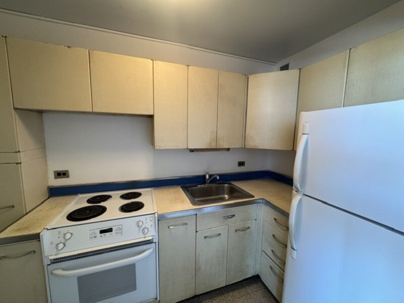 5757 N Sheridan Road Chicago IL 60660