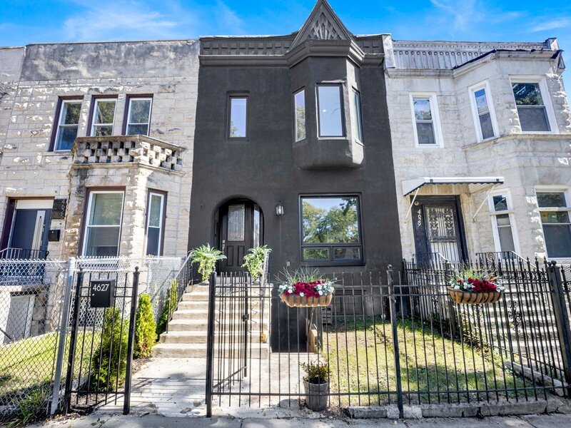 4627 S Saint Lawrence Avenue Chicago IL 60653