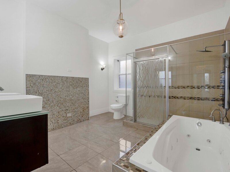 4627 S Saint Lawrence Avenue Chicago IL 60653