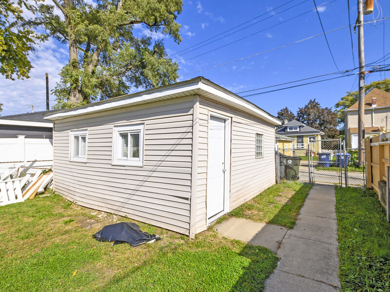 435 22nd Avenue Bellwood IL 60104