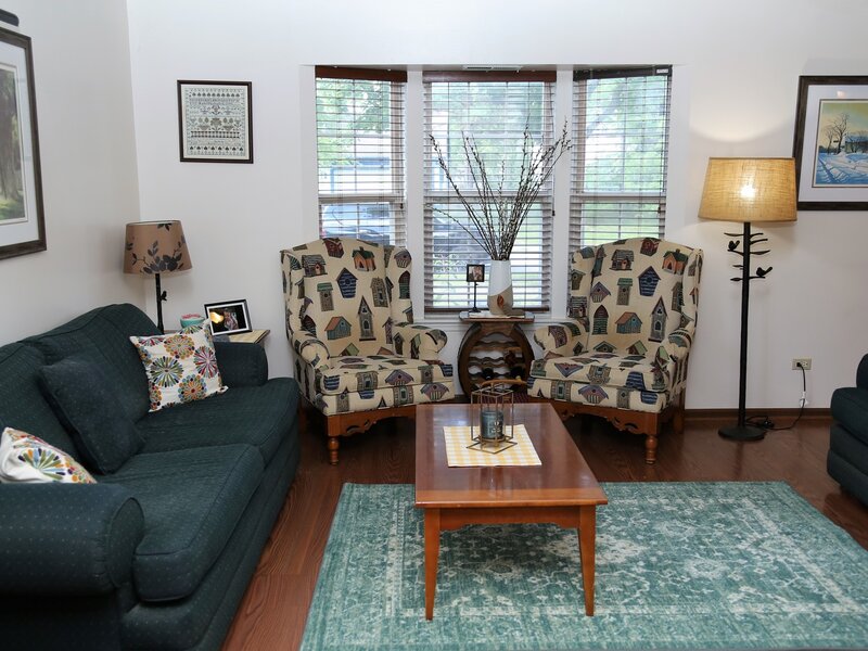 55 S Windsor Place Mundelein IL 60060