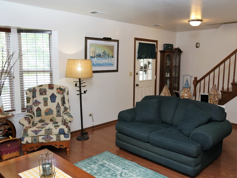 55 S Windsor Place Mundelein IL 60060