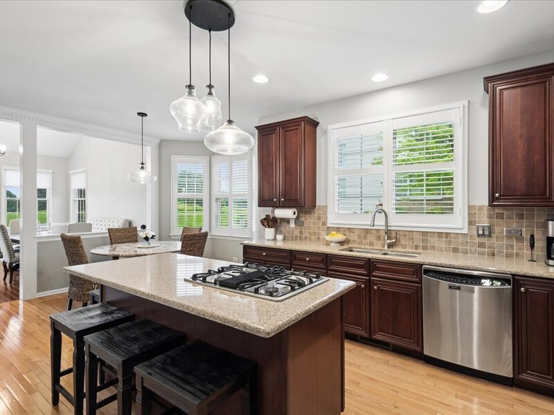 24 Tournament Drive Hawthorn Woods IL 60047