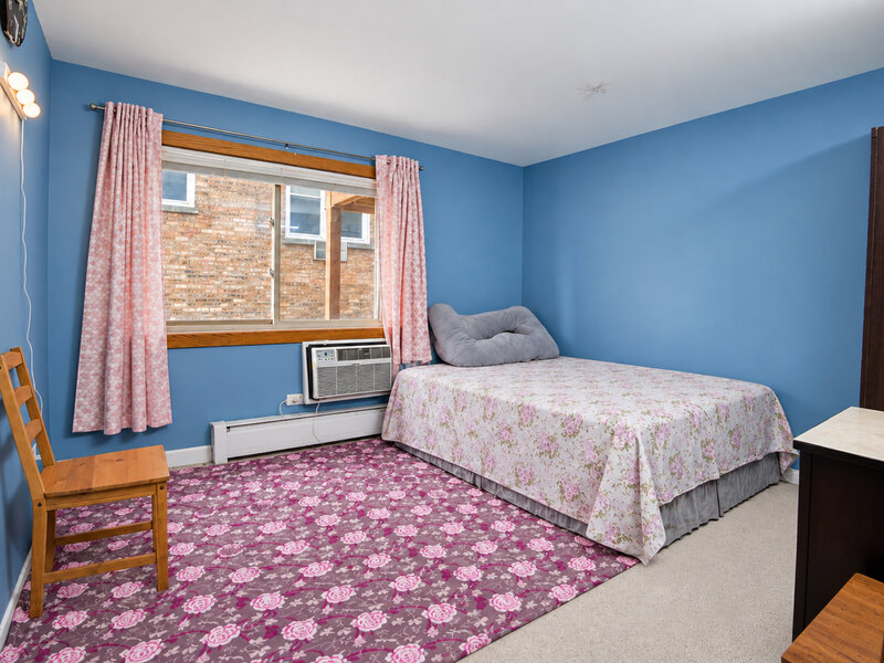 7019 N Ridge Boulevard Chicago IL 60645