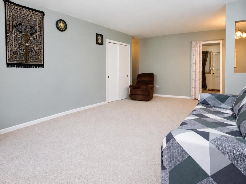 7019 N Ridge Boulevard Chicago IL 60645