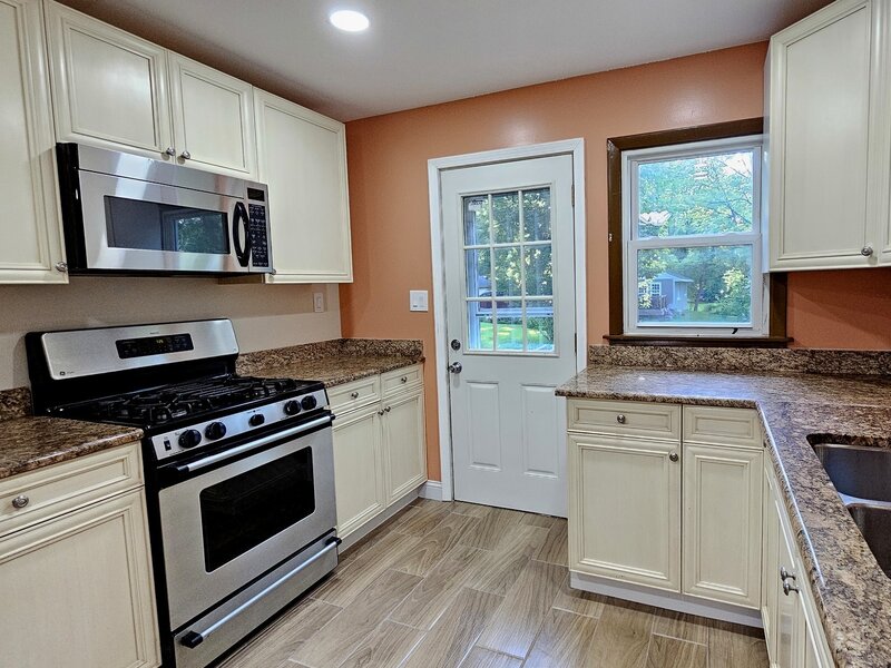 170 Hilldale Lane Port Barrington IL 60010
