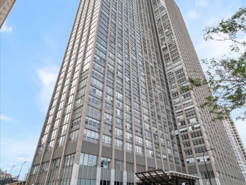 655 W Irving Park Road Chicago IL 60613