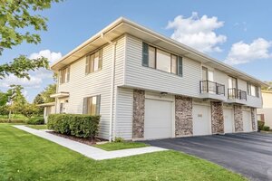 Photo of 935 Shattuck Lane Schaumburg IL 60194 Unit 935