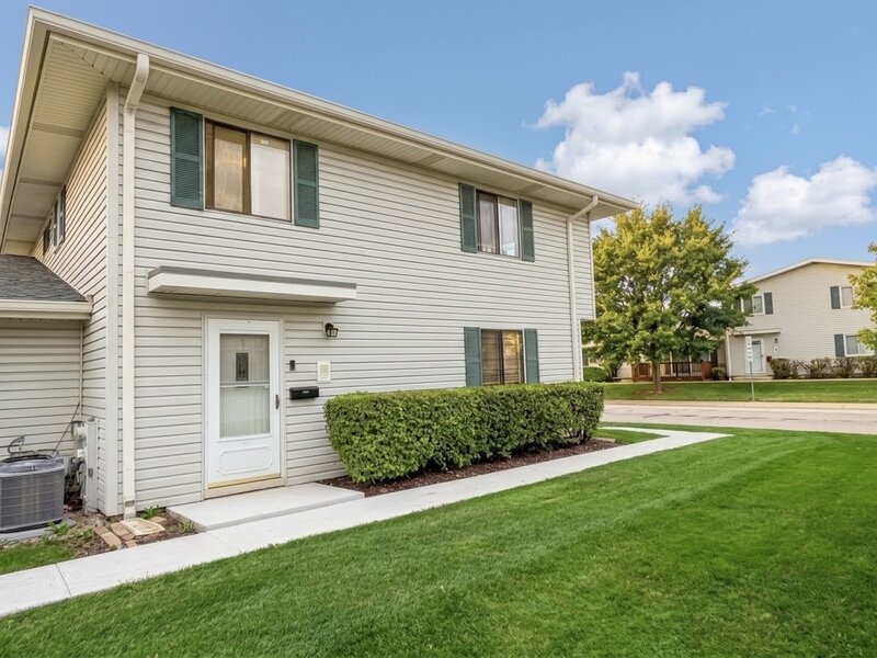 935 Shattuck Lane Schaumburg IL 60194