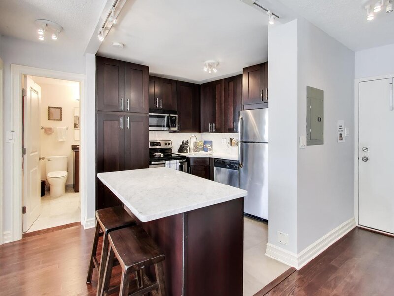 2930 N Sheridan Road Chicago IL 60657